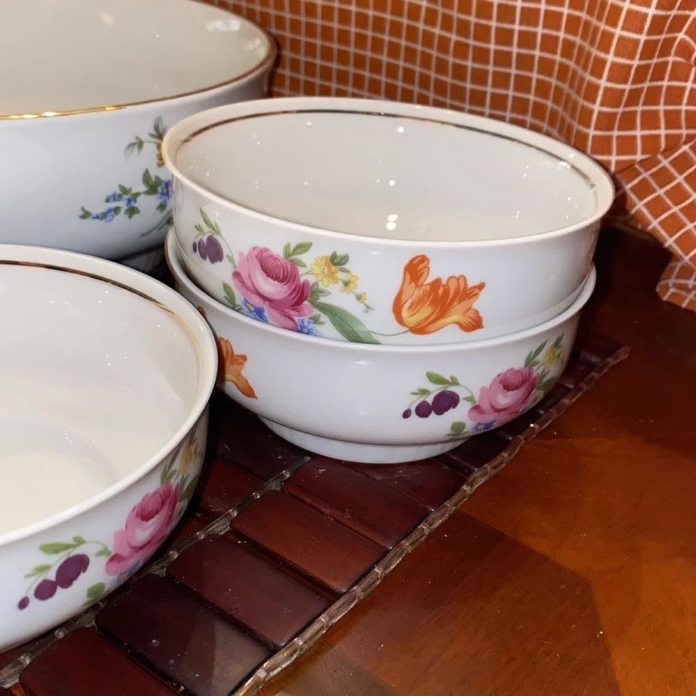 Vintage 1777 Henneberg Porzellan German Multicolored Flowers Salad Fruit Bowl(7)